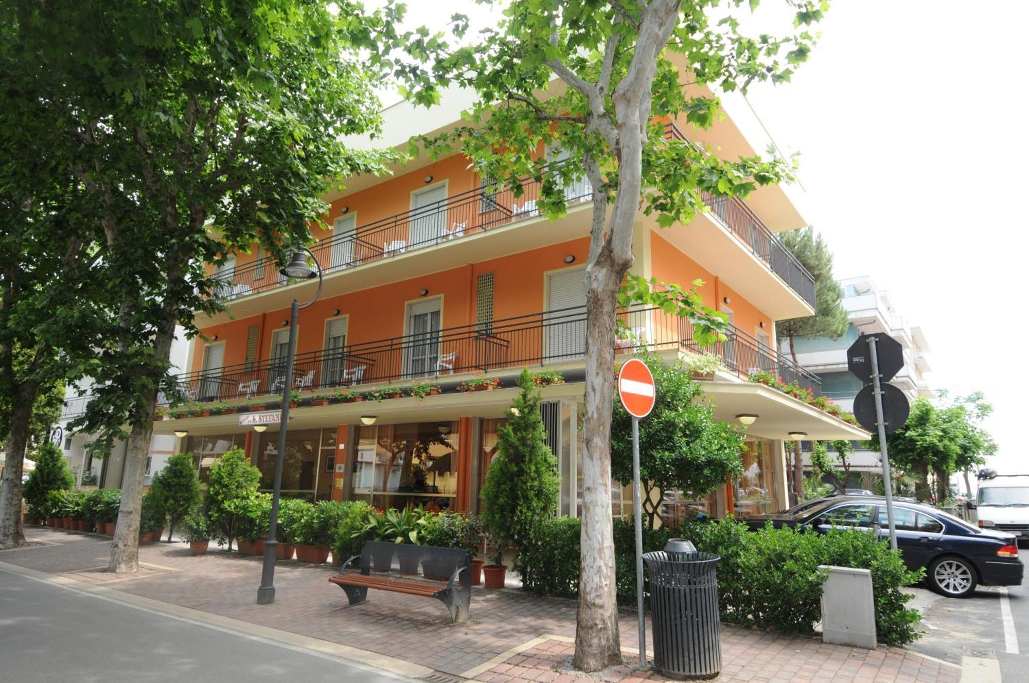Albergo Santo Stefano 벨레지아아지마리나 외부 사진