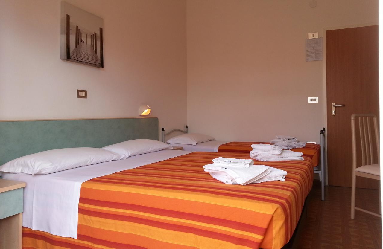 Albergo Santo Stefano 벨레지아아지마리나 외부 사진